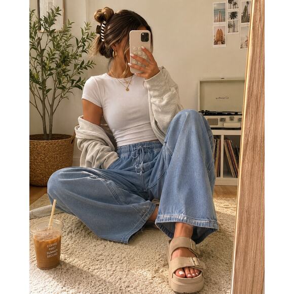 Future Collective Pants - High-Waist Wide Leg Cropped Jeans - Light Blue
